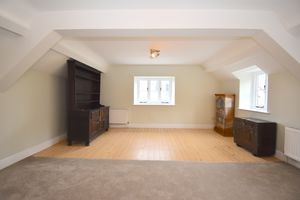 Living/dining room - click for photo gallery